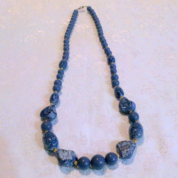 Vtg Gray Faux Stone Graduated Plastic Beads - Picture 1 of 4